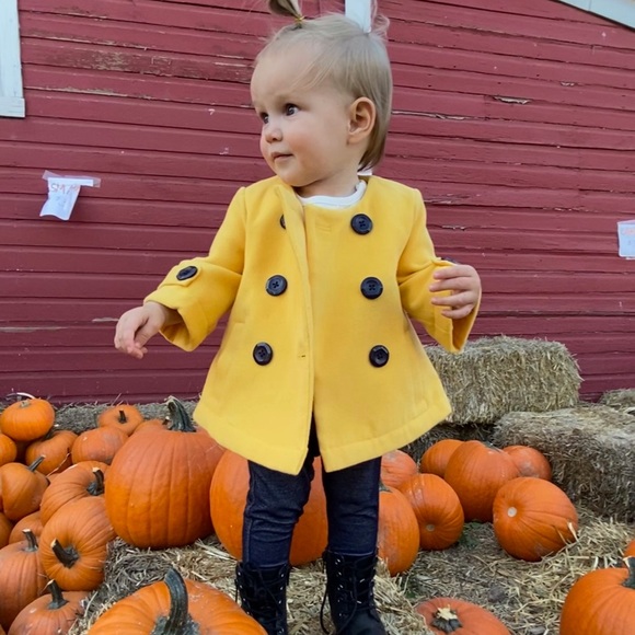 Wonder who the boss is here 😇 - Picture 8 of 8